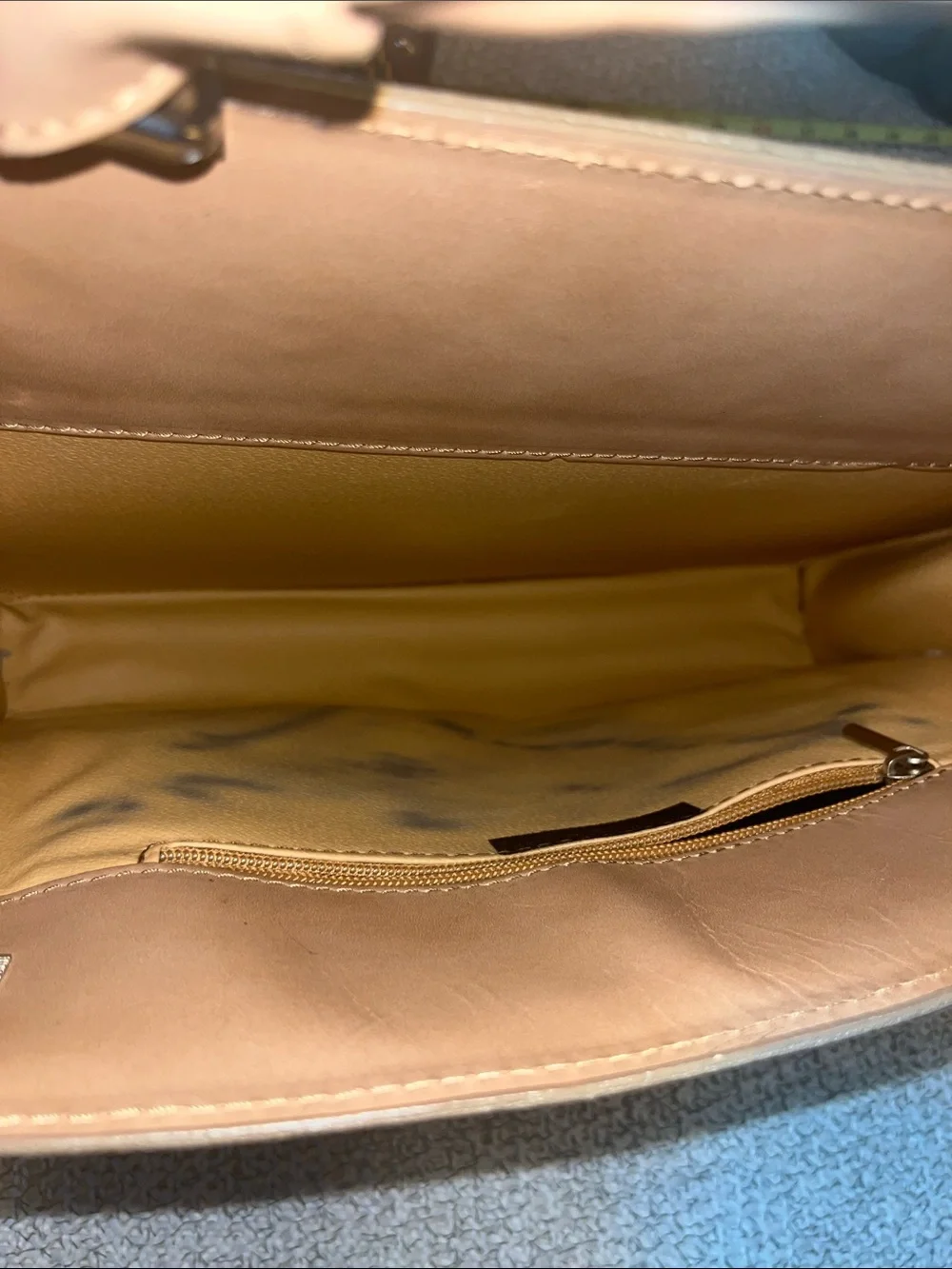 Classic Woman’s Tan Camel Color Made In Italy Leather Top-Handle Purse Briefcase